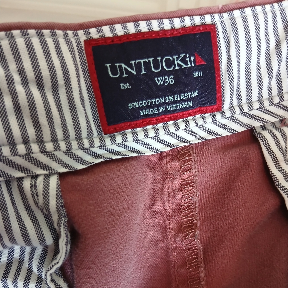 Untuckit Shorts Mens 36 Inseam 9 Red Washed St. Vincent Chino Stretch - Picture 5 of 5